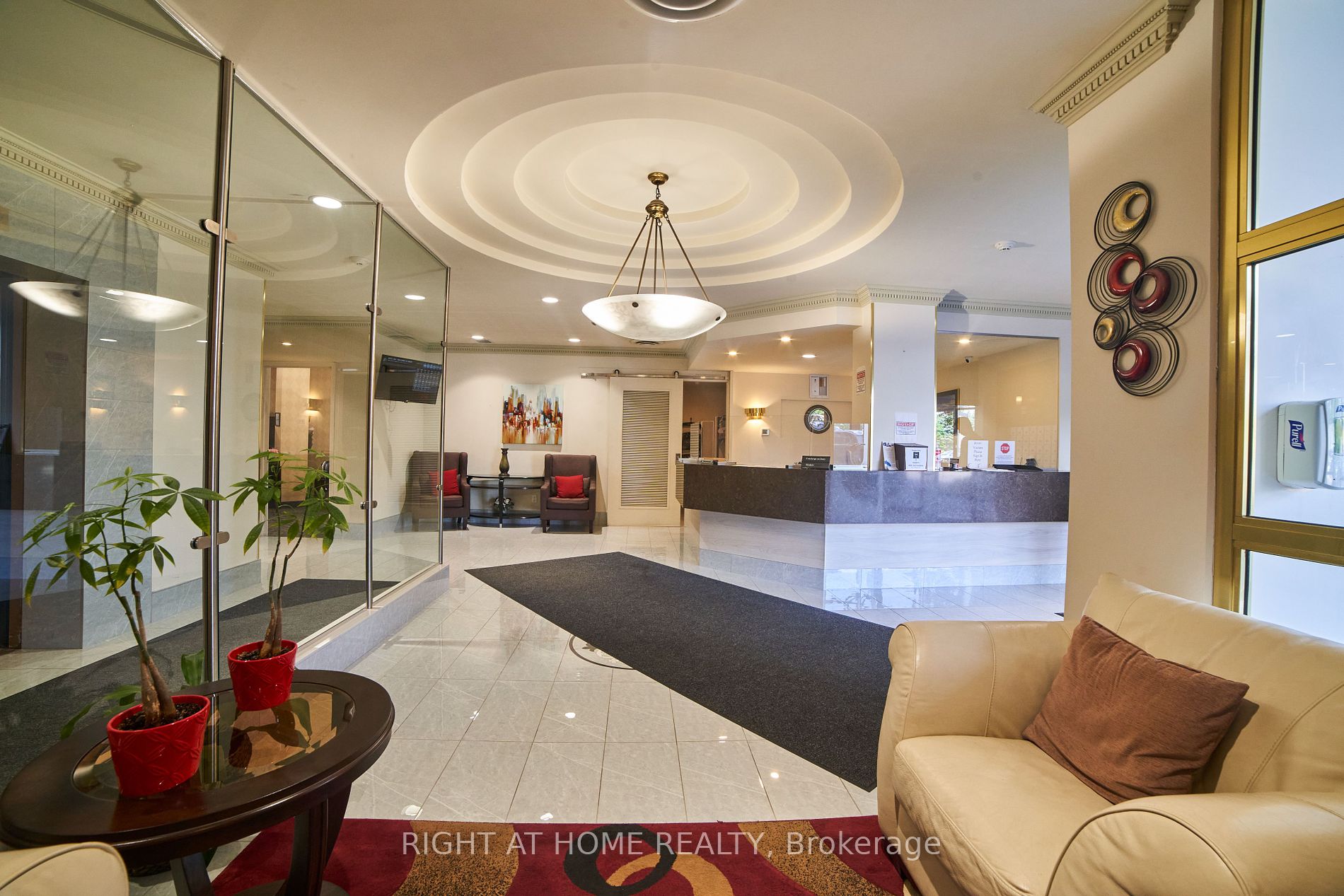 1700 E Eglinton Ave 609