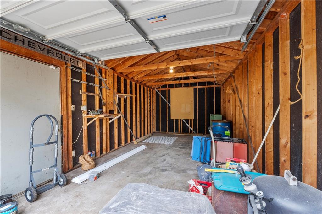 808 N River Boulevard