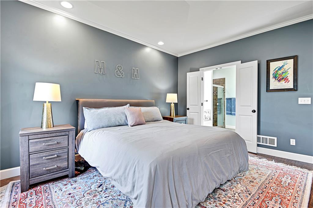 5809 N Liberty Avenue