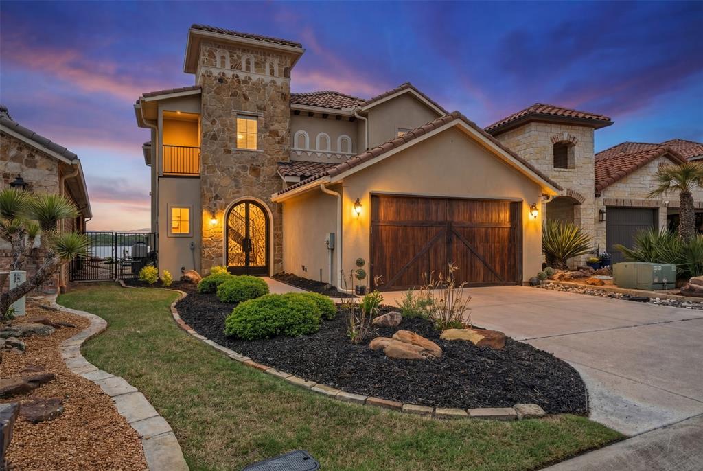 10035 Lakeside Drive