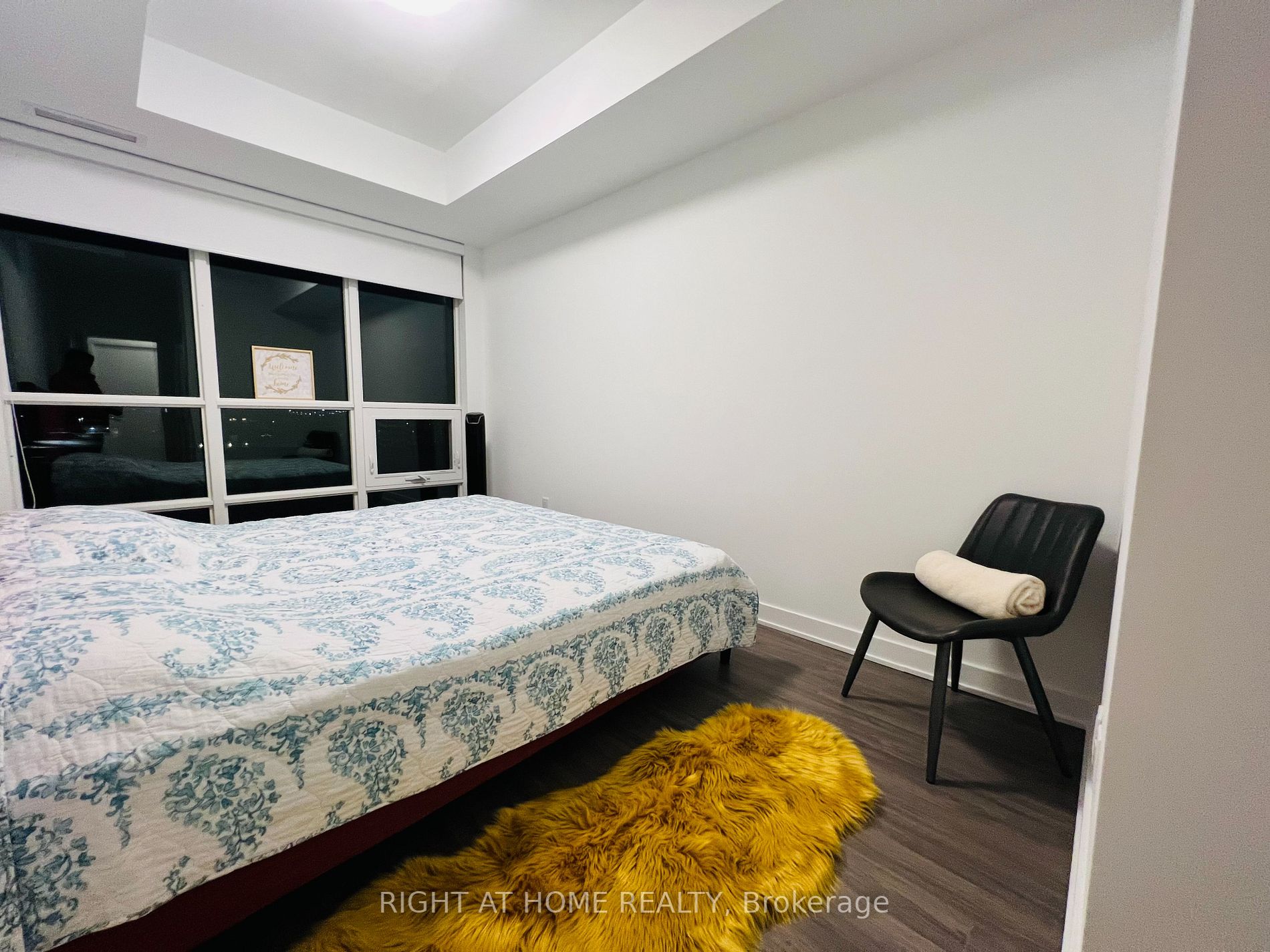 681 Yonge St 315