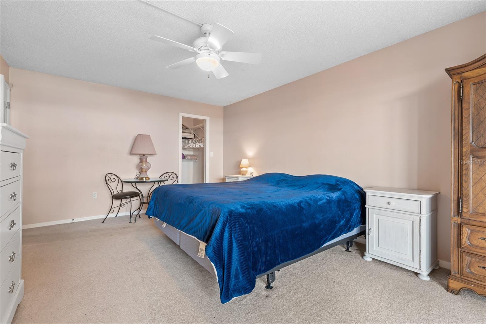 4575 Cove Circle 102
