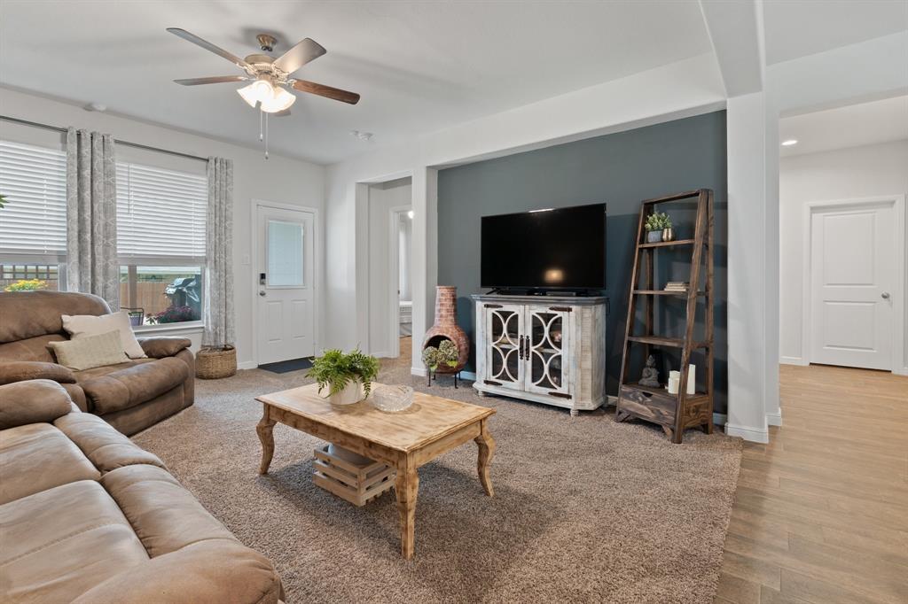 1216 Sausalito Trail