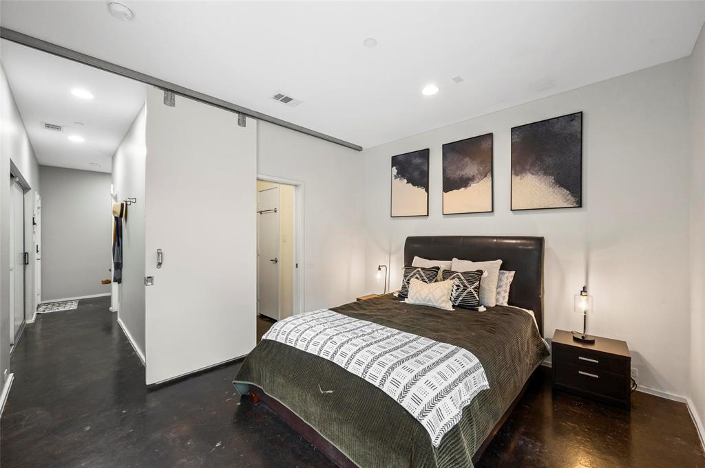 5205 Capitol Avenue 9