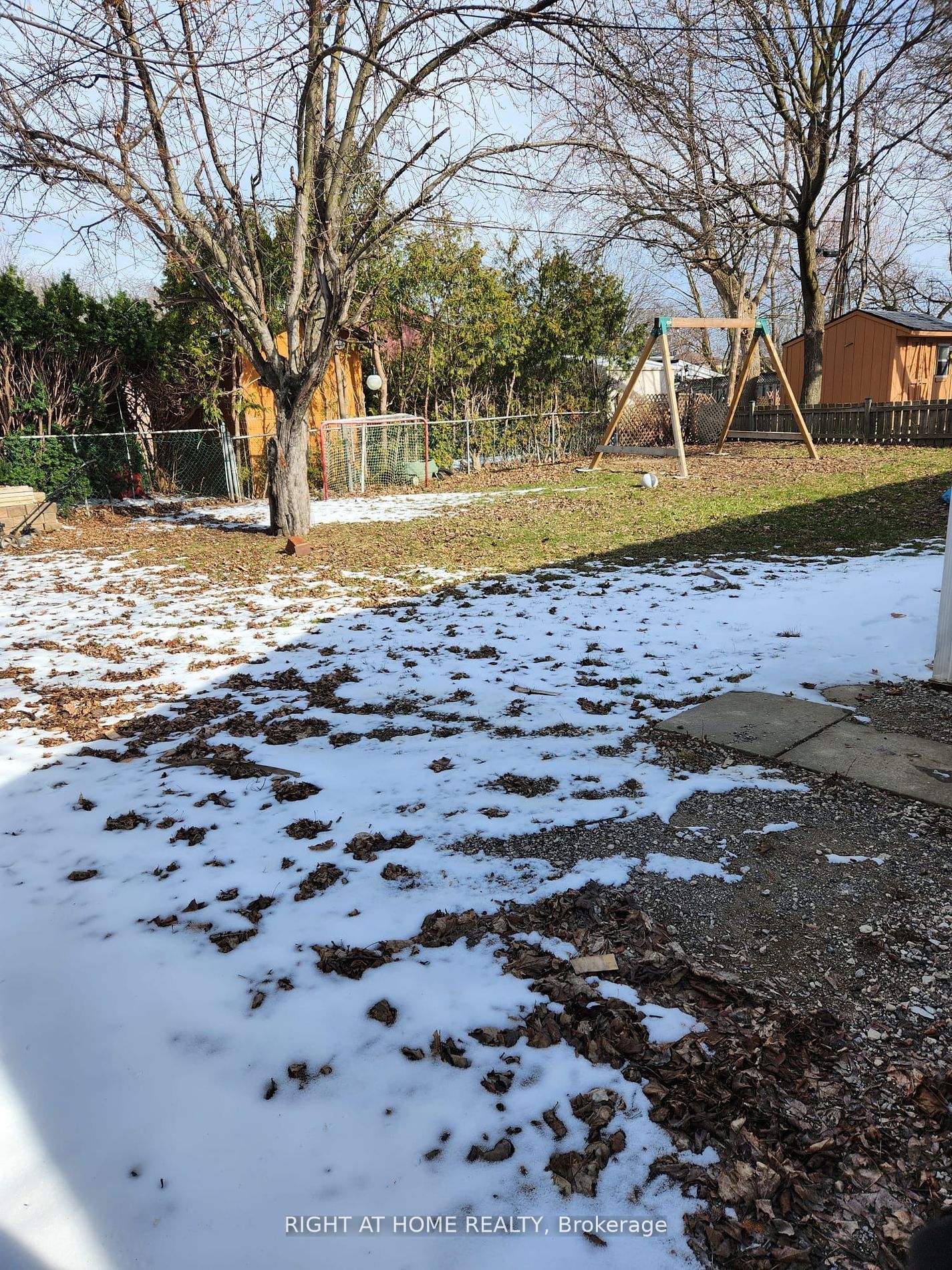 4 Stanley Crt (Upper)