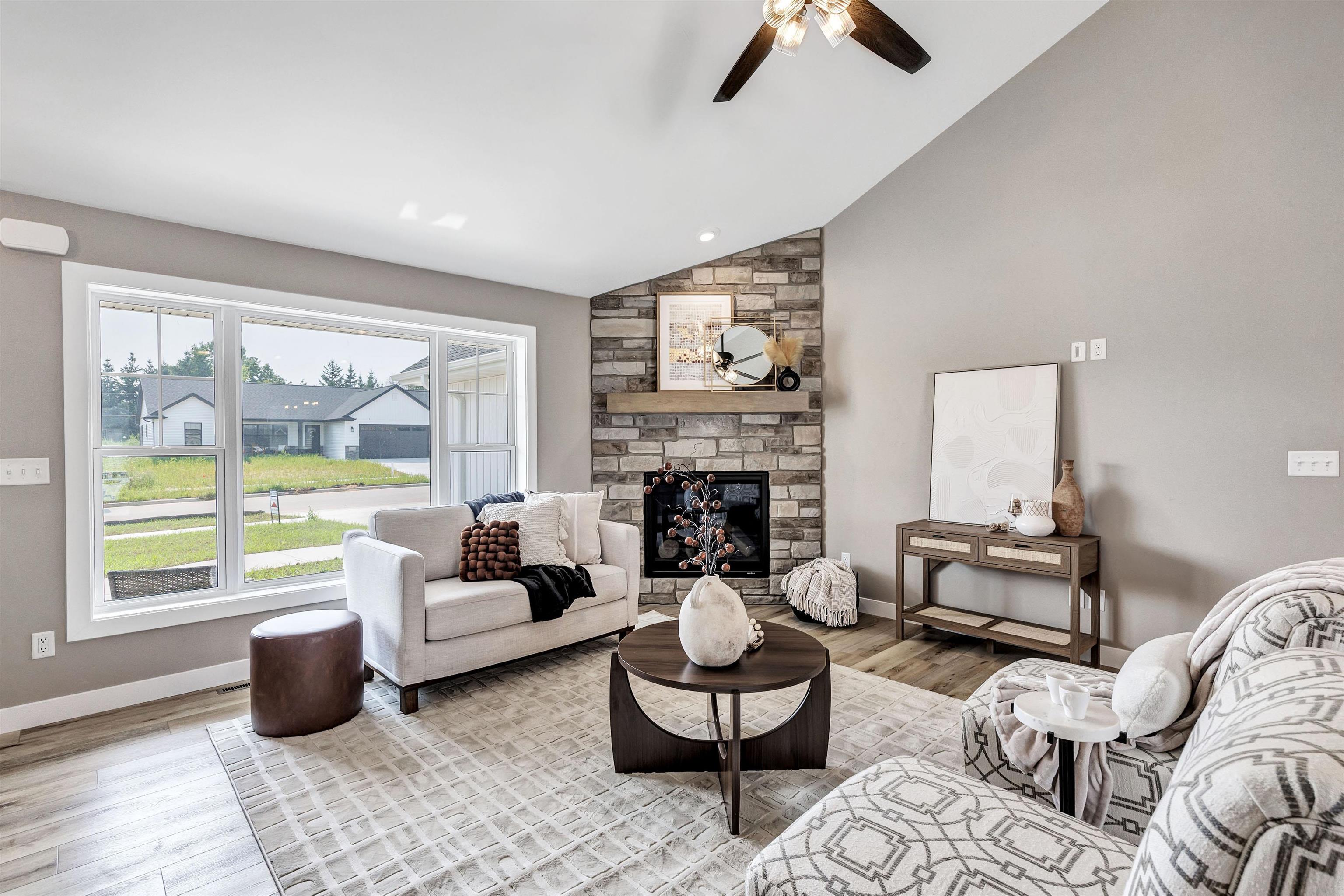 50312705-2582 S Stellita Circle DE PERE WI 54115