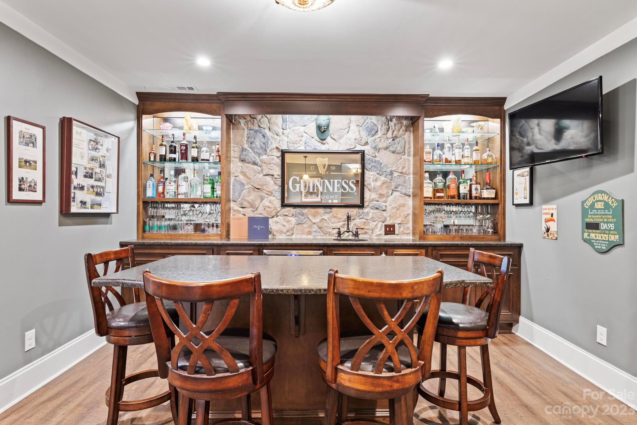 8056 St Andrews Lane