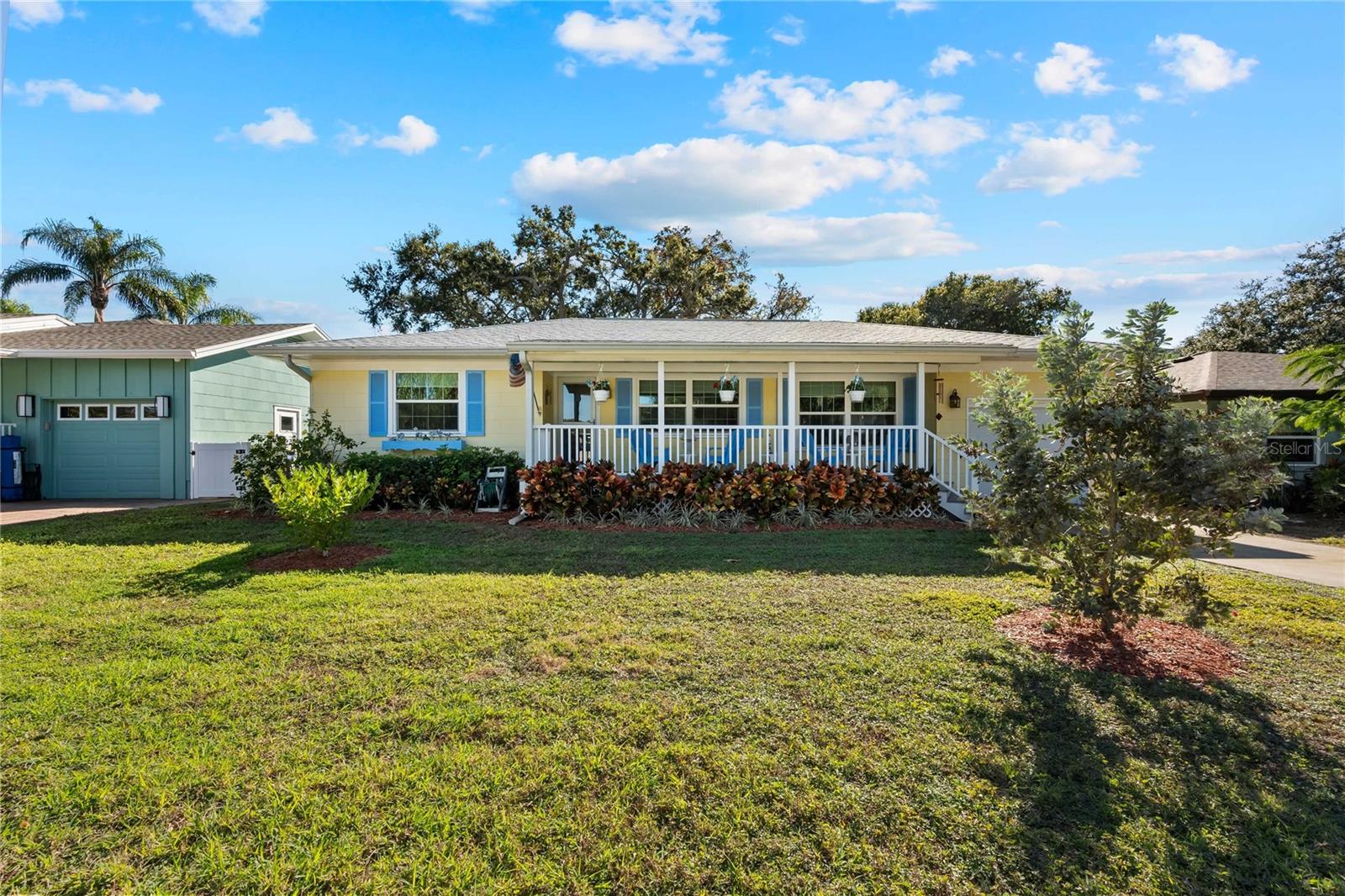 1109 Commodore Street