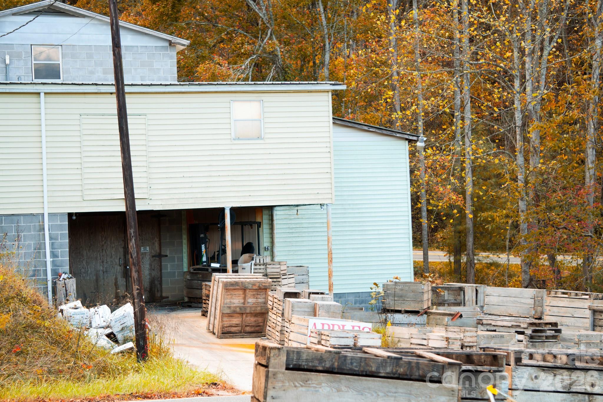 876 Saylor Lake Road