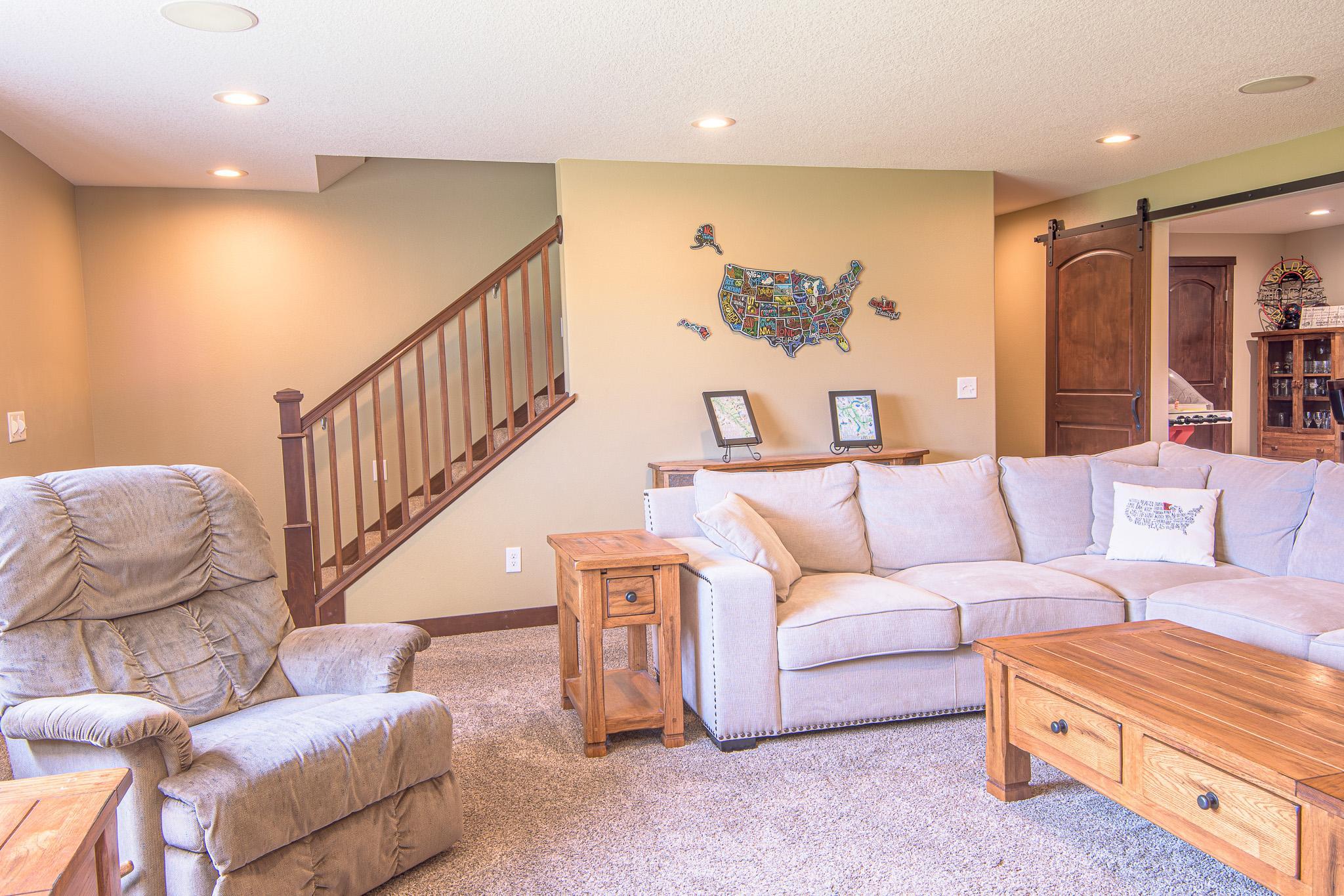 2142 Monarch Court
