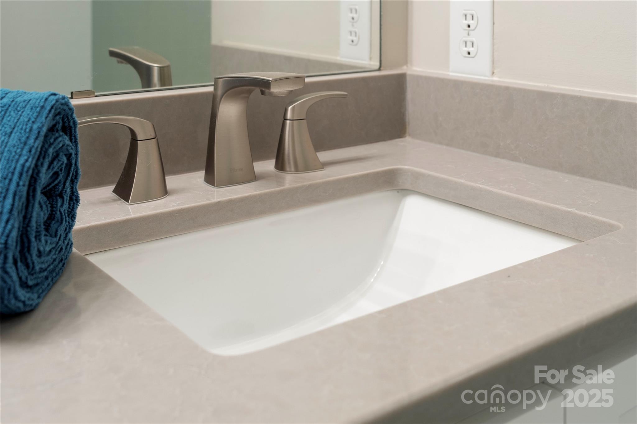 714 Northeast Drive 53