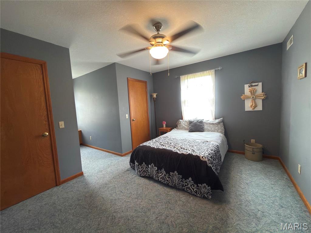 13322 Old Hwy 79