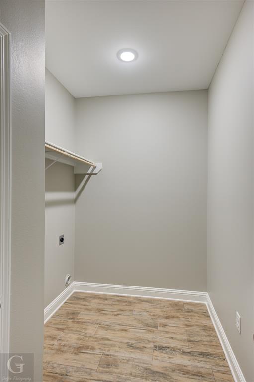 1221 Bayou Bay Court