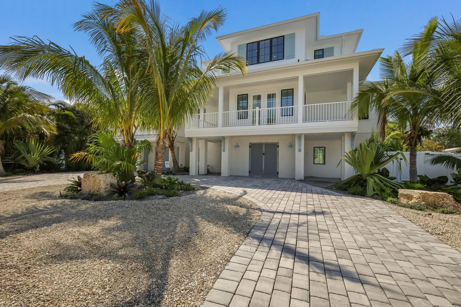 227 S Harbor Drive