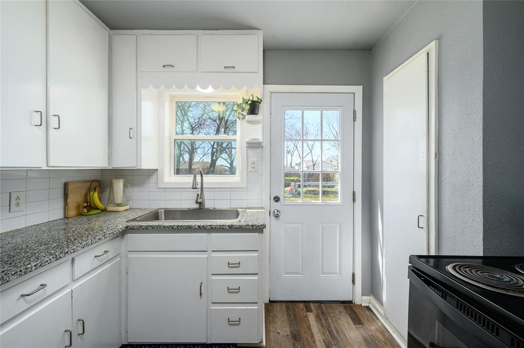 2106 N Alexander Street