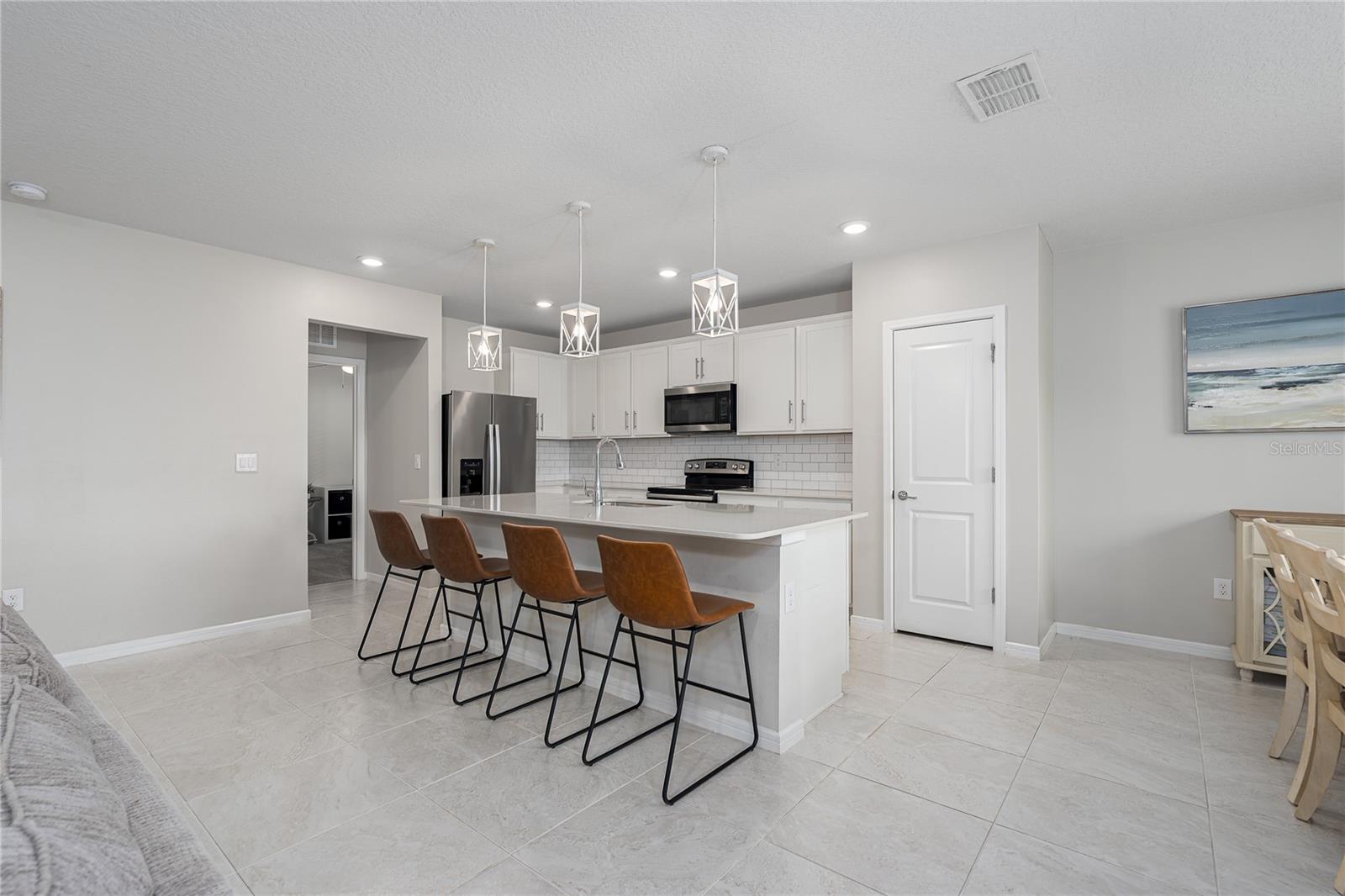 9148 Royal River Circle