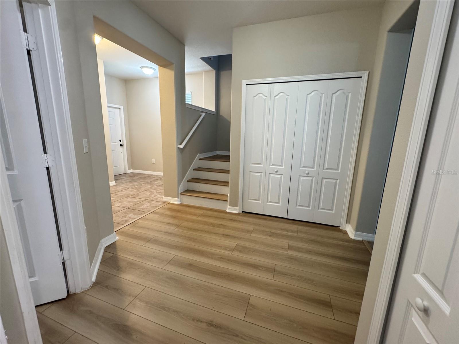 2711 Garden Falls Drive