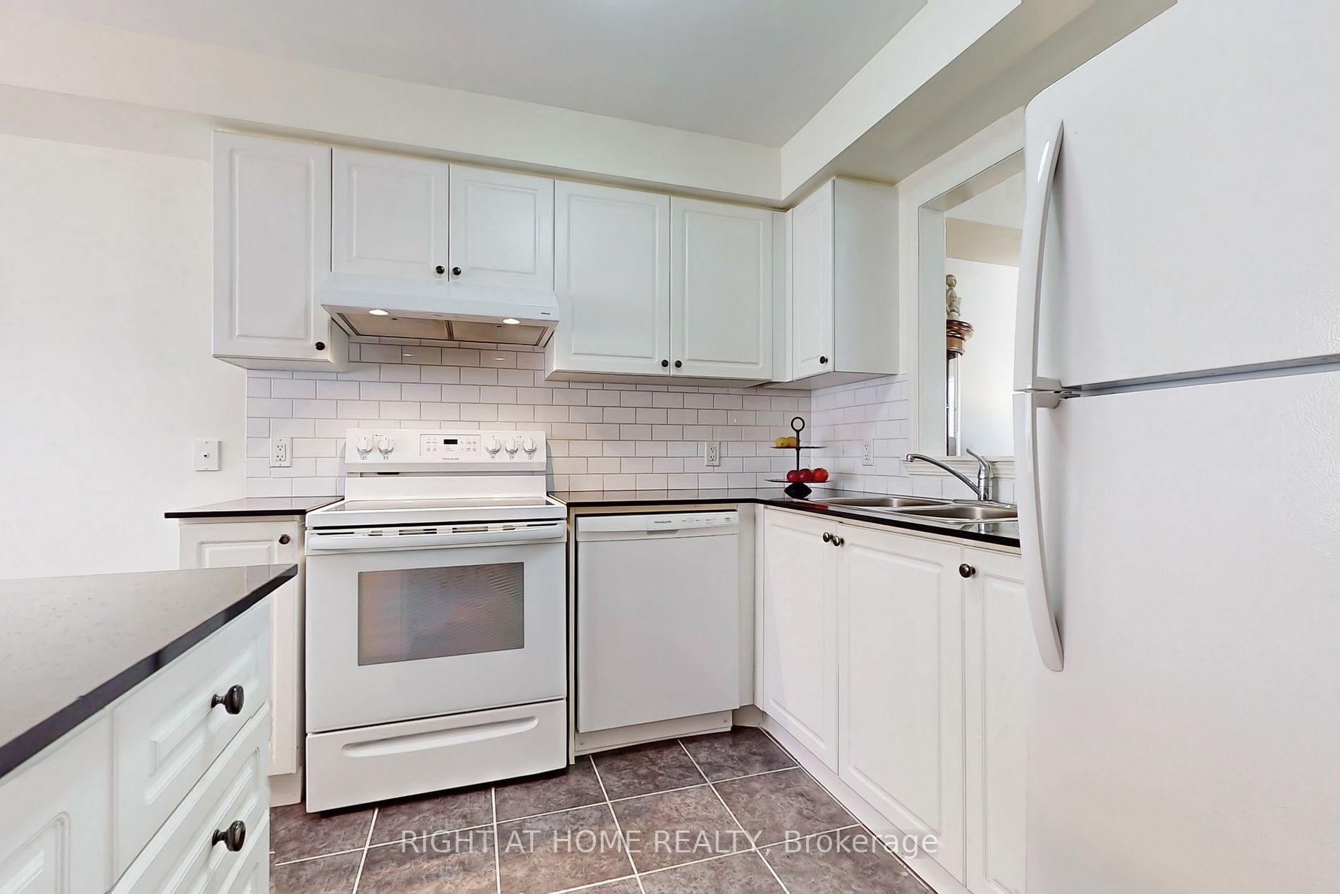 470 Beach Blvd 63