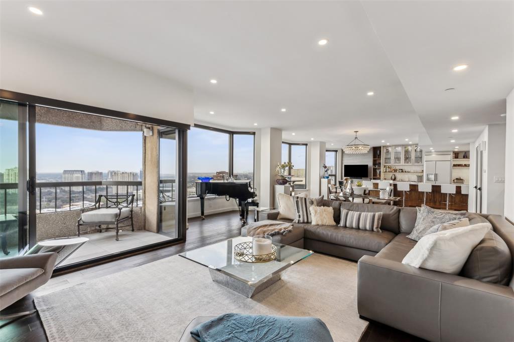 3030 Mckinney Avenue 2305