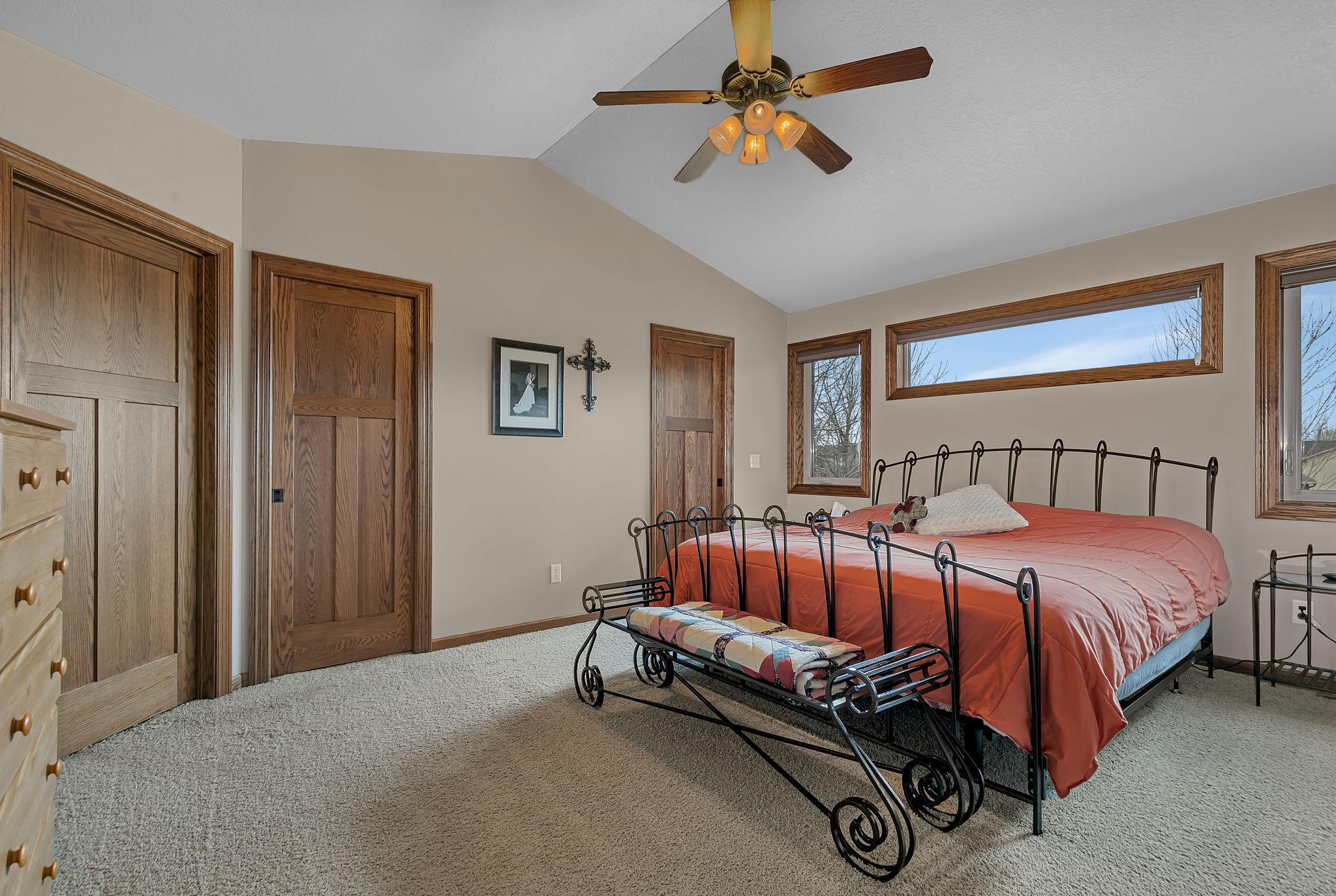 1201 Huntington Drive S