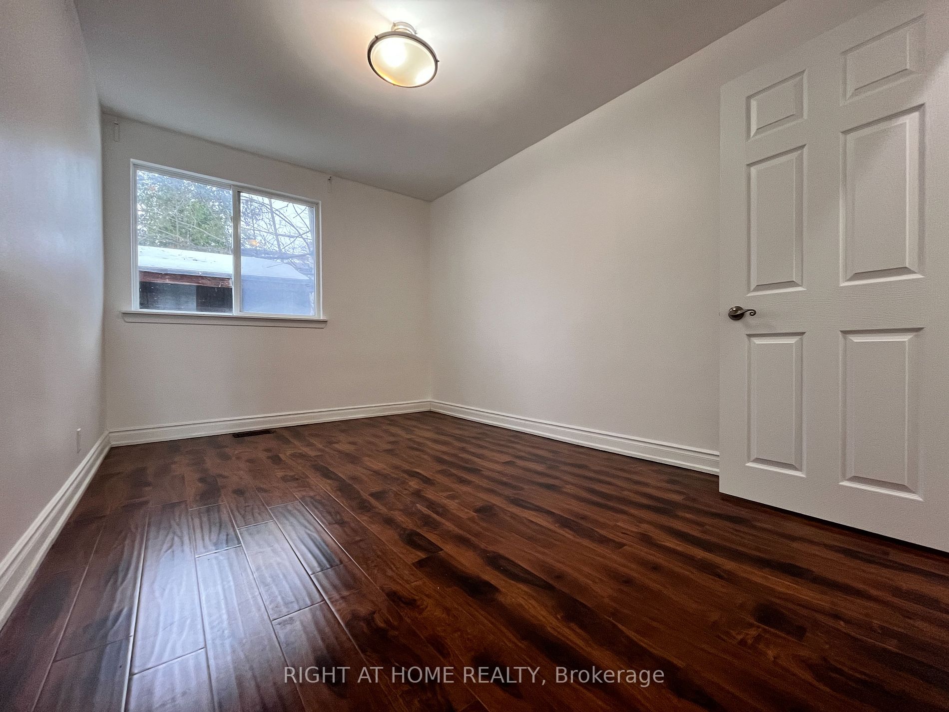 195 N Taylor Mills Dr Upper