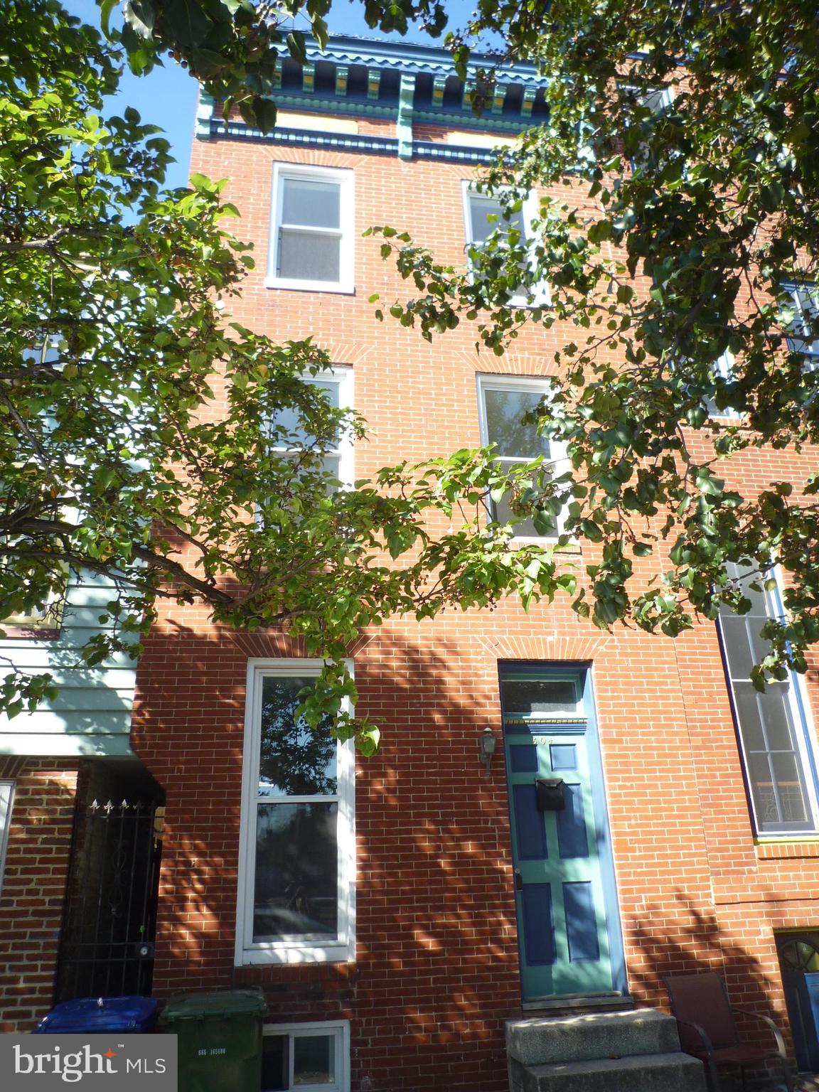 Welcome to historic Fells Point!!! Bright and spacious, this recently renovated 3 story townhome w/basement is located in the heart of Fells Point with the view of the water. 3 blocks to the Harbor and Broadway shopping and entertainment district, 5 blocks to Patterson park. It features large backyard with privacy fence, 4 bedrooms, 3 bathrooms, large eat-in kitchen, LR & DR and plenty of parking available on both sides of the one way street . 700+ FICO score, 3 times the income, references preferred and evaluated case by case with exceptions possible.