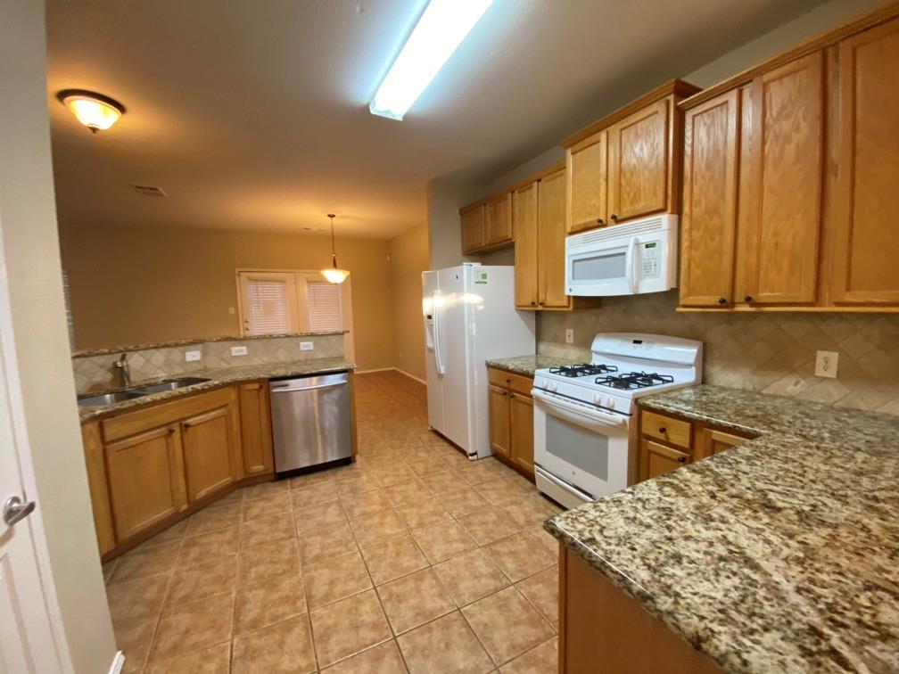 1600 Glendora Court