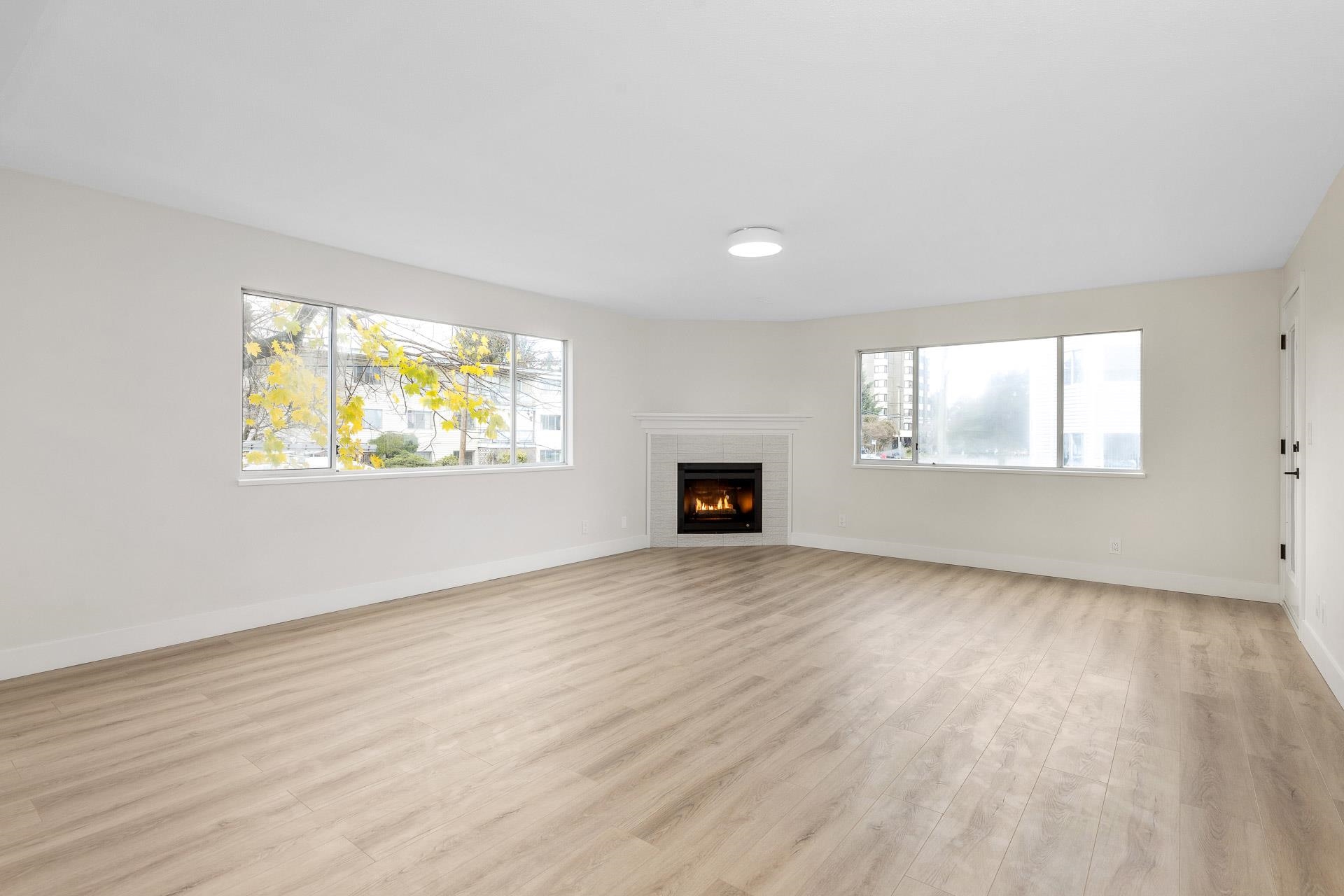 22213 Selkirk Avenue 102