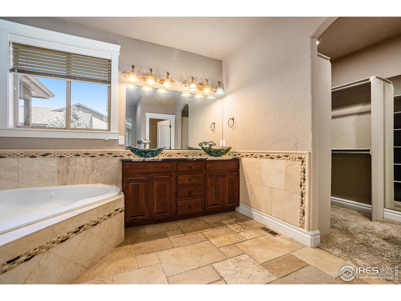 8734 Longs Peak Cir