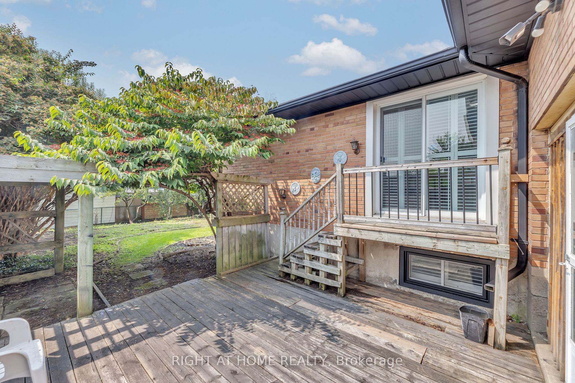 41 E Beckett Ave