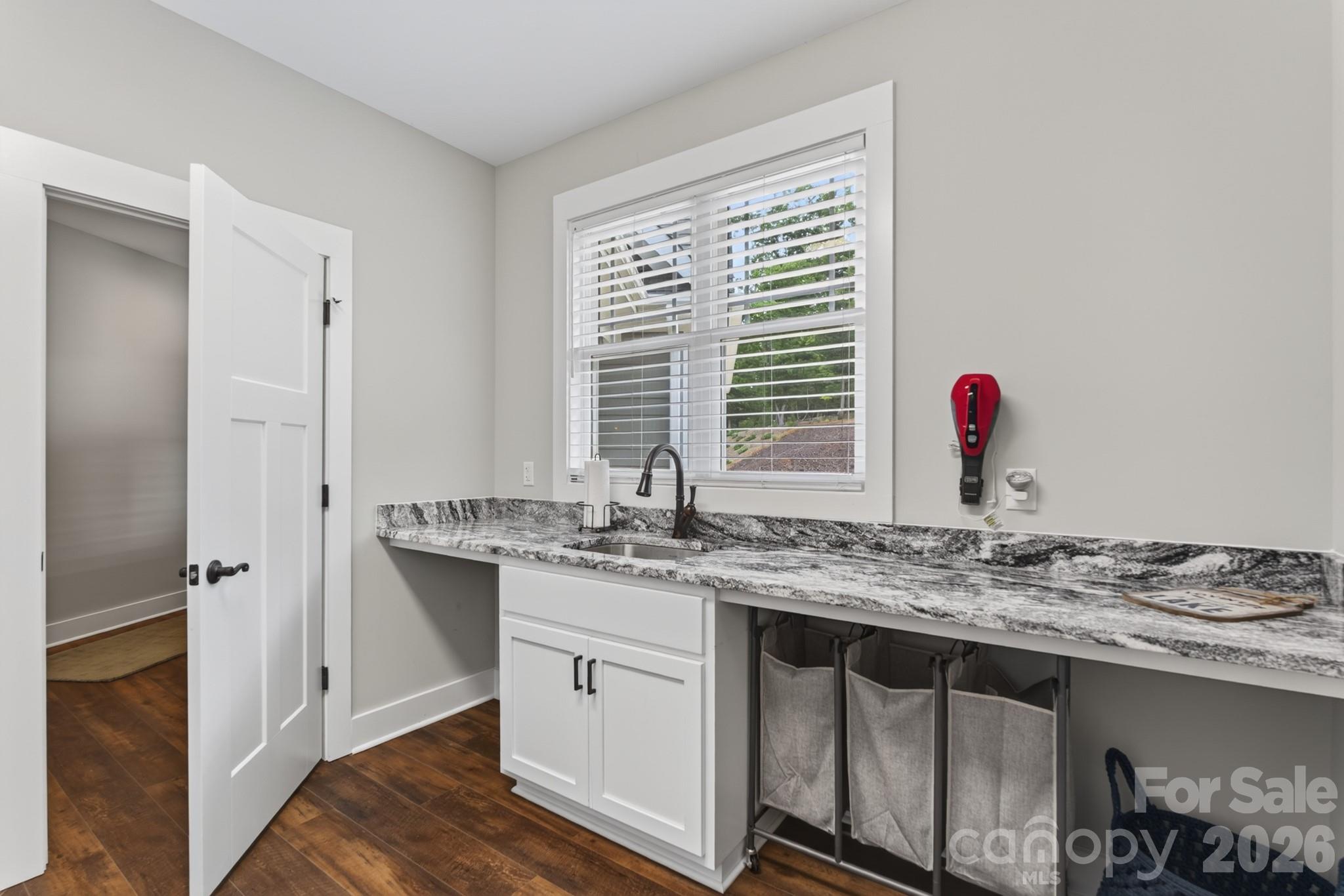 157 Landing Trail