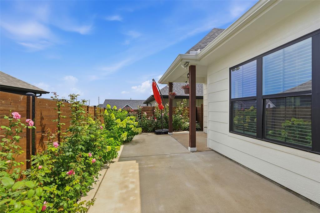 4919 Dry Creek