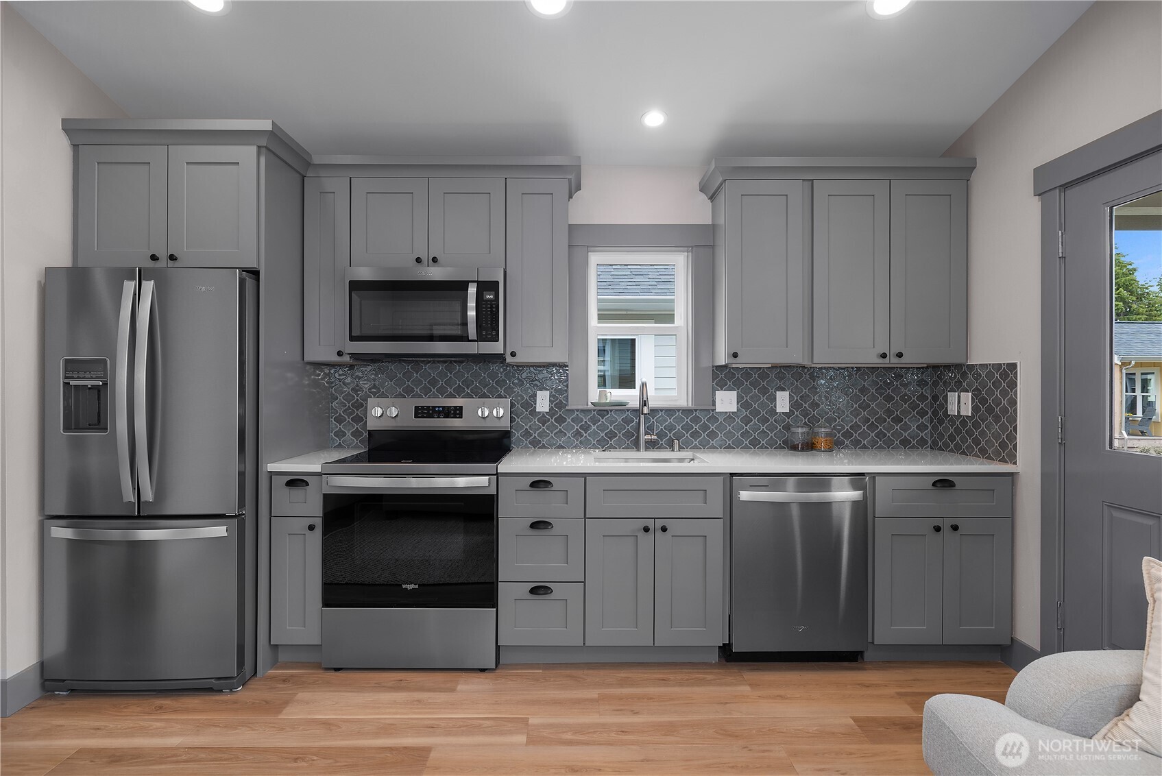 22 Bungalow Loop