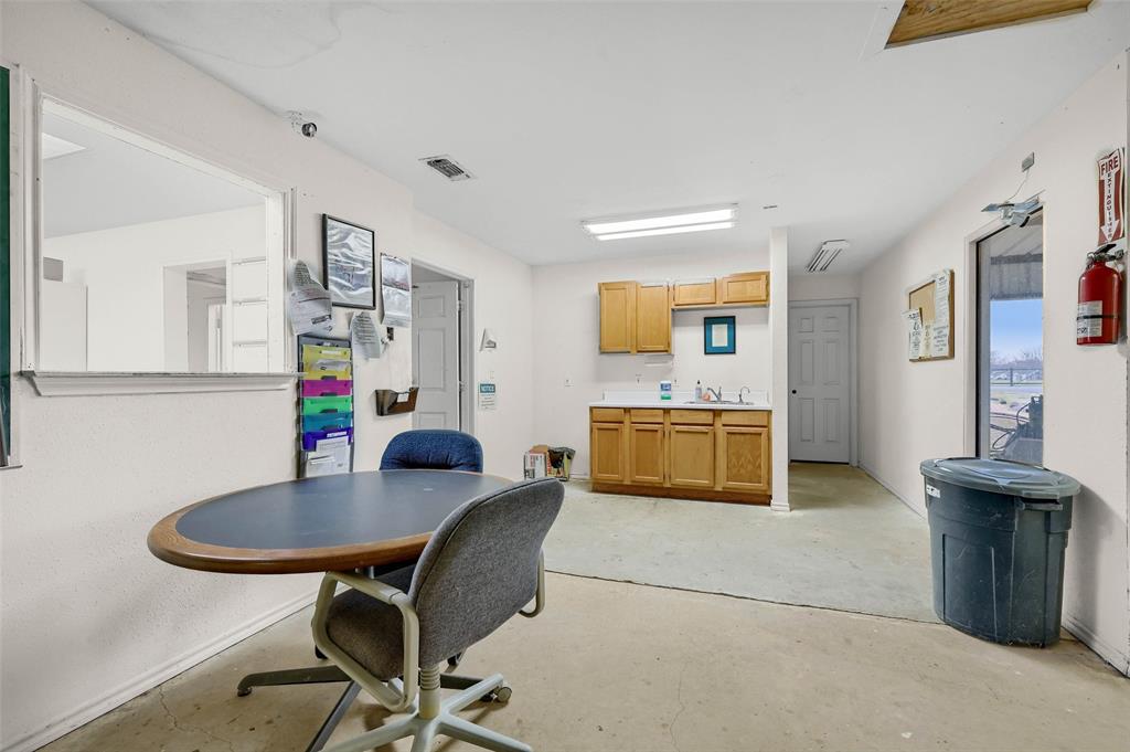 18987 W Us Highway 82