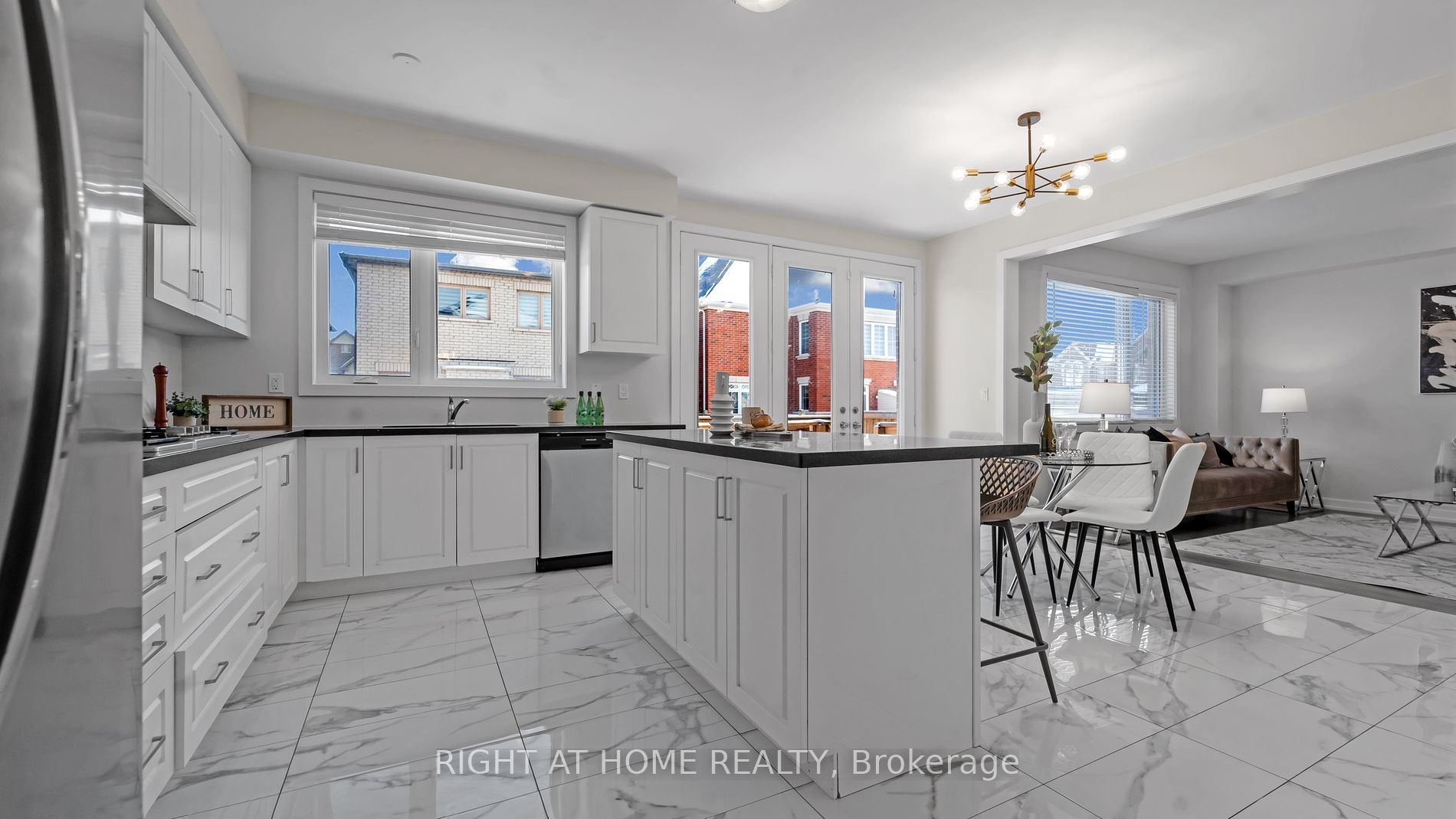 29 Argelia Cres