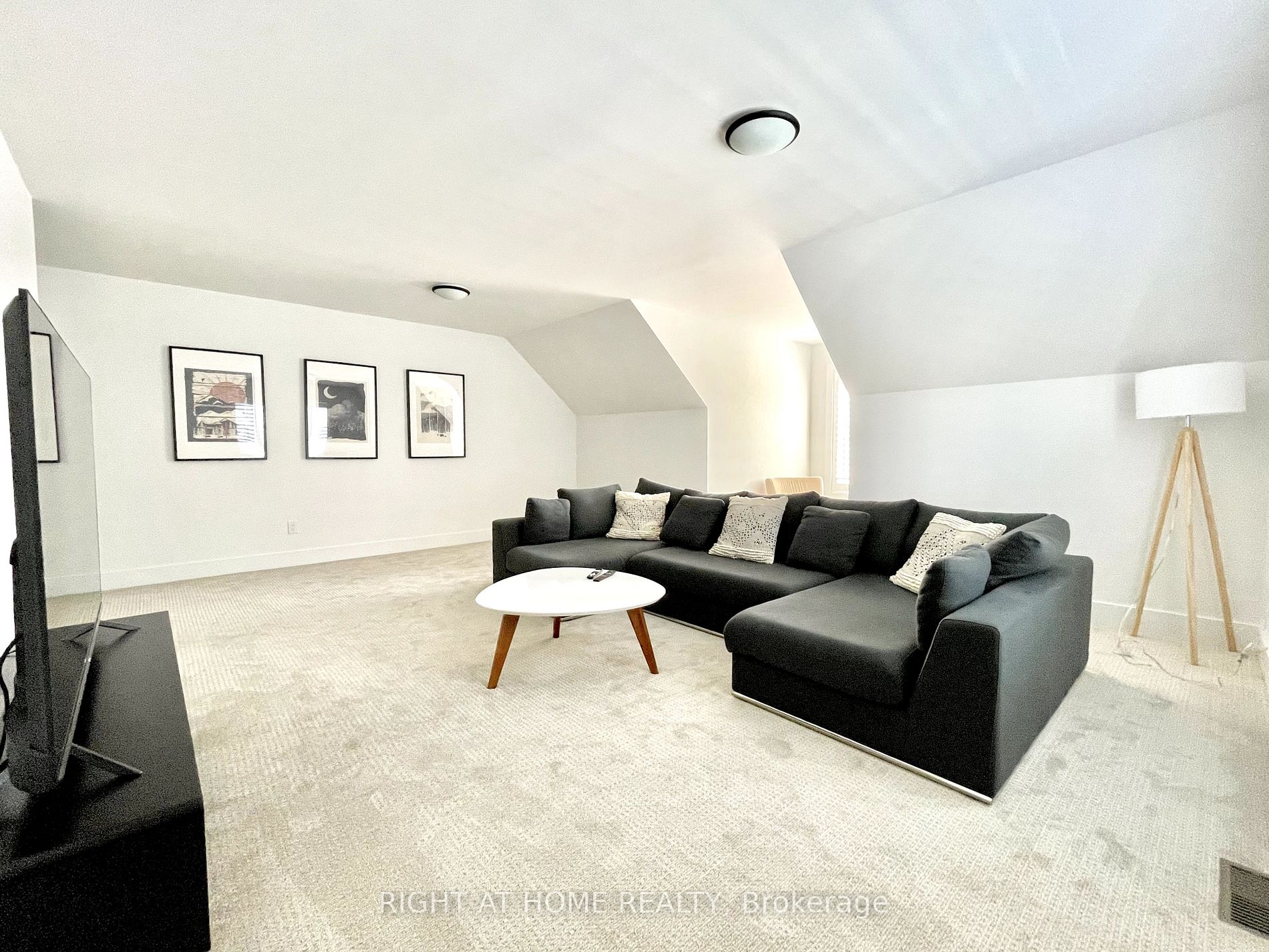 114 Black Willow Cres