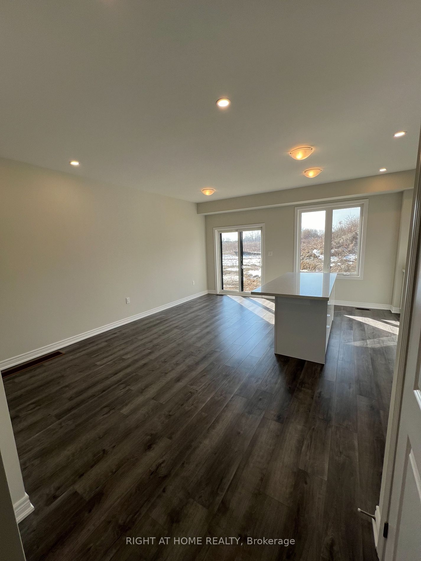 129 Aquasanta Cres