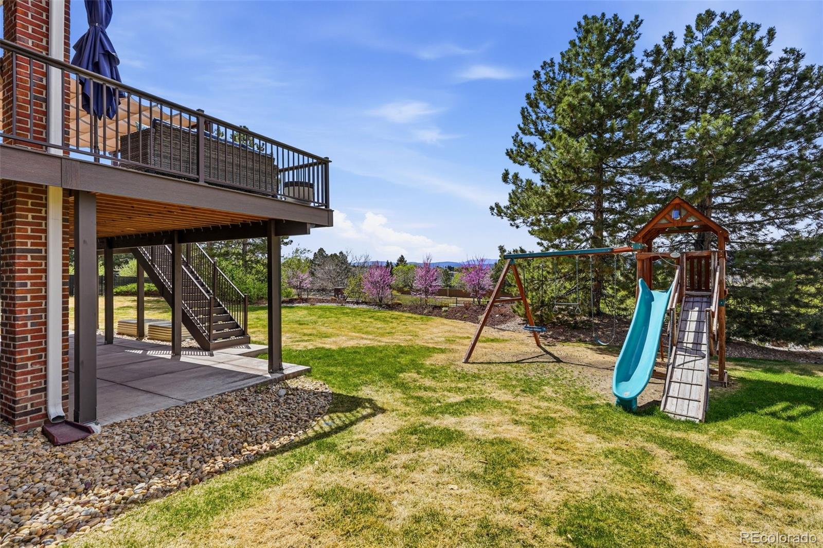 77 Falcon Hills Drive