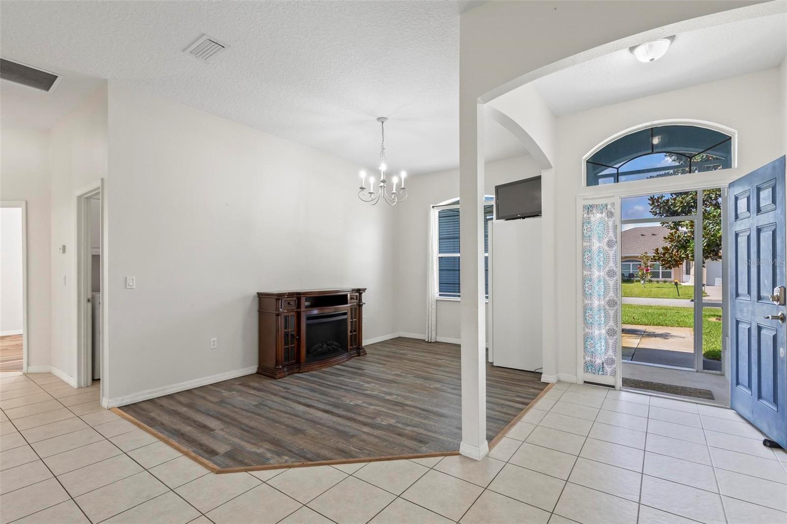 18 Buttonwood Lane