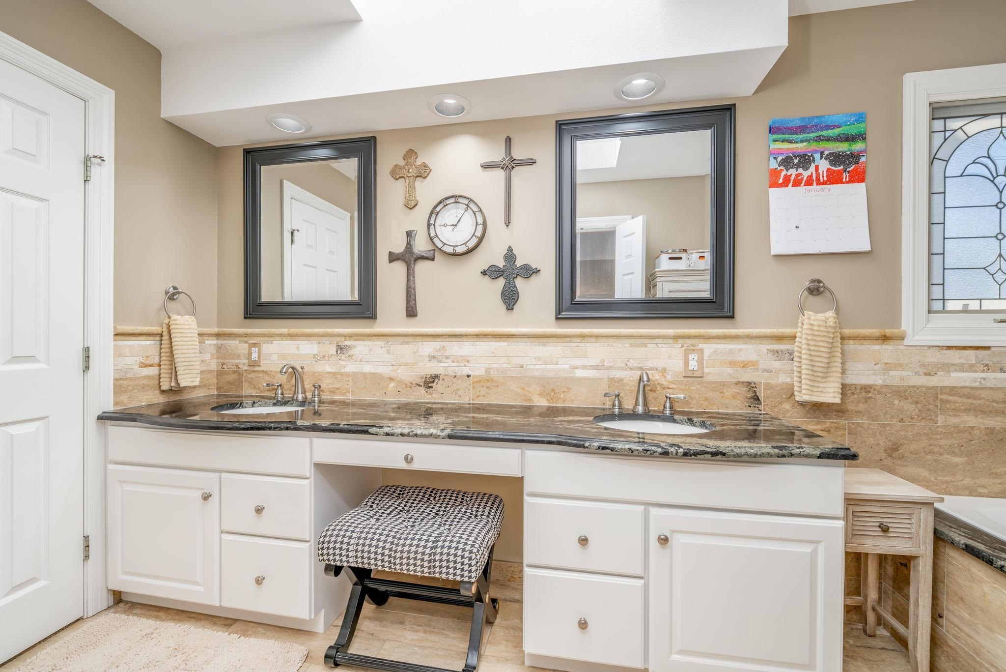 9402 E Woodspring St