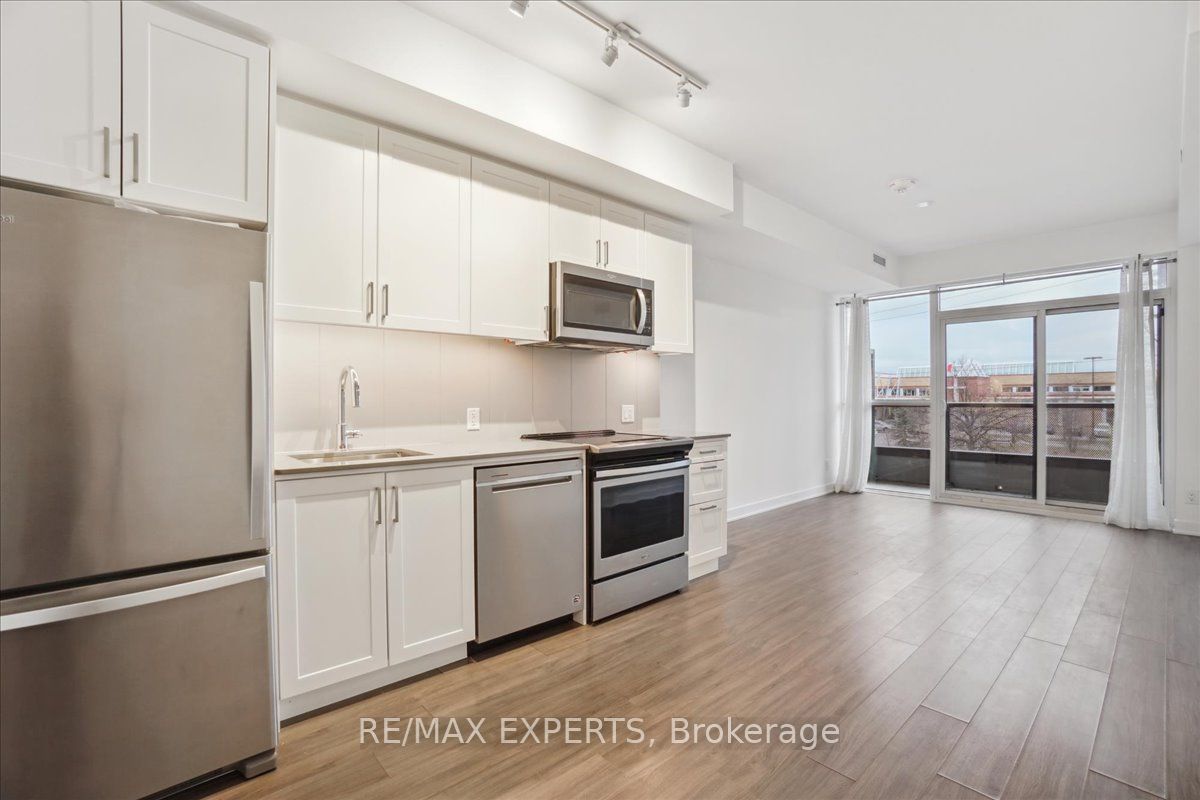 681 Yonge St 209