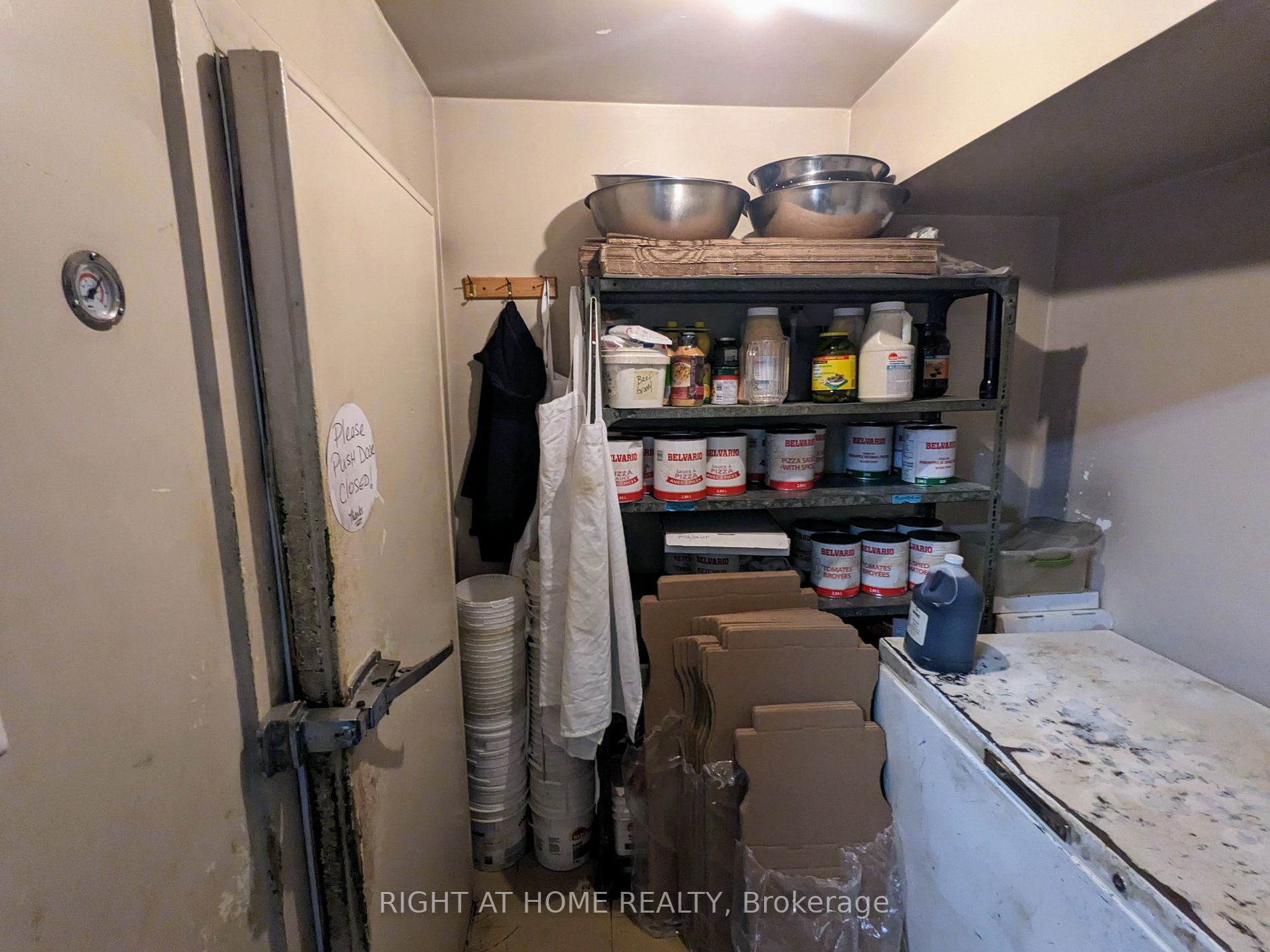93 E Winchester Rd
