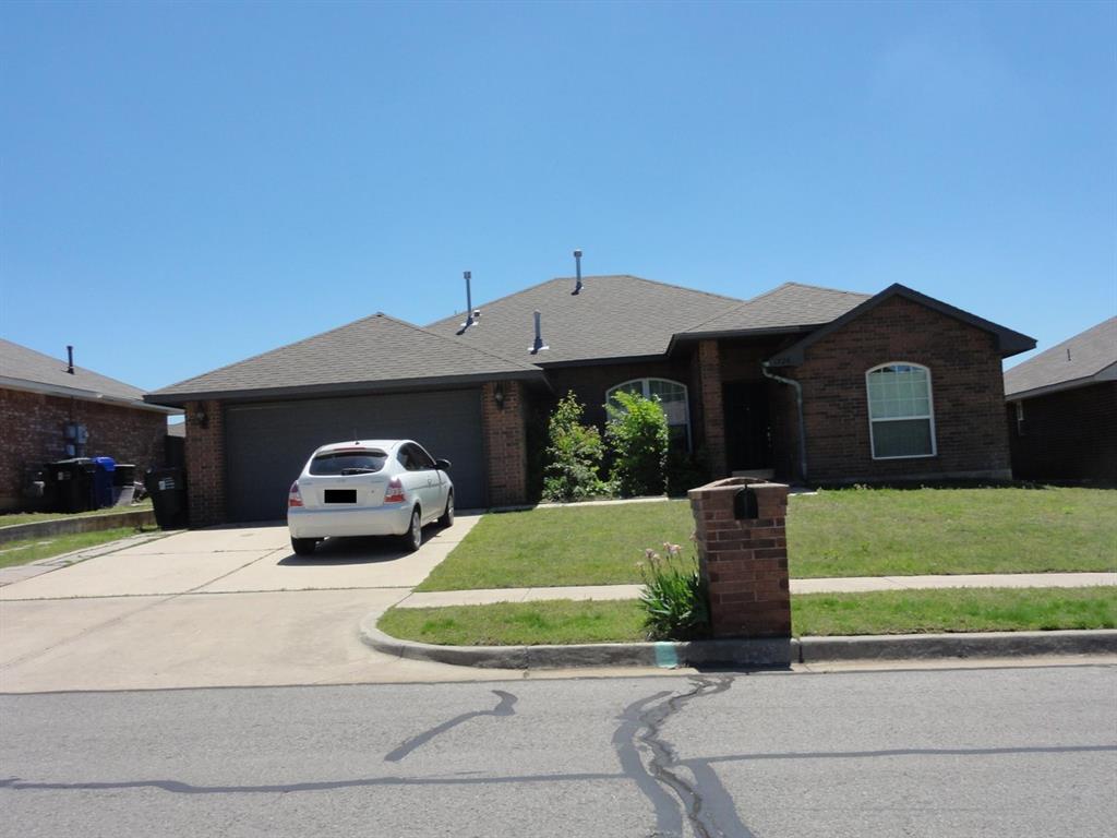 This home is just 2 miles or less to the OU campus! An extremely popular floor plan by this builder, the home features 4 bedrooms with a really nice sized master suite and equally large master closet. The home has so many desired features....an extra large, open kitchen with a breakfast bar, pantry, and an overabundance of cabinet and counterspace. The home has high ceilings, a great fenced yard, landscaping in front, and an extra large covered back patio. New laminate flooring in the living room and hallway,

**DOES NOT ACCEPT SECTION 8**


Tenant pays Electric, Gas, and Water.


PETS WELCOME (2 PET LIMIT):
1 Pet - $300 Deposit + $25/month Pet Rent
2 Pet - $400 Deposit + $40/month Pet Rent
