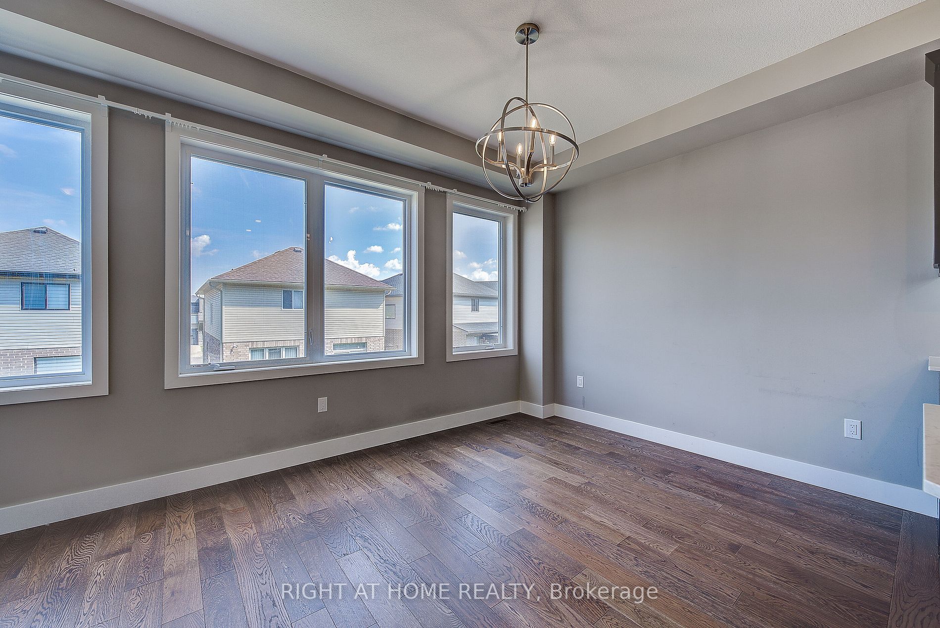 1960 E Dalmagarry Rd 202