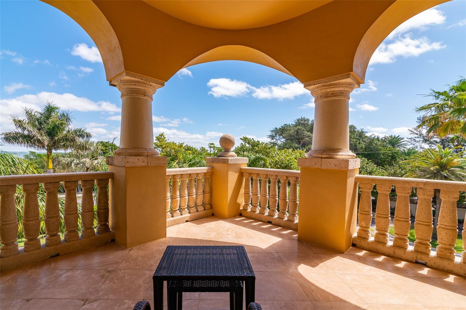 4125 Gulf Of Mexico Drive S201