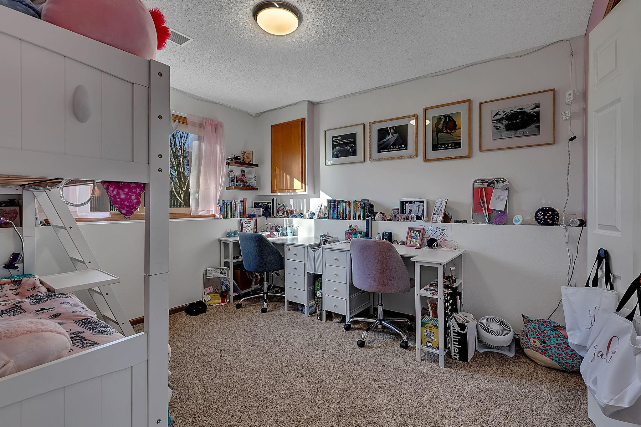 1083 Lawrence Circle