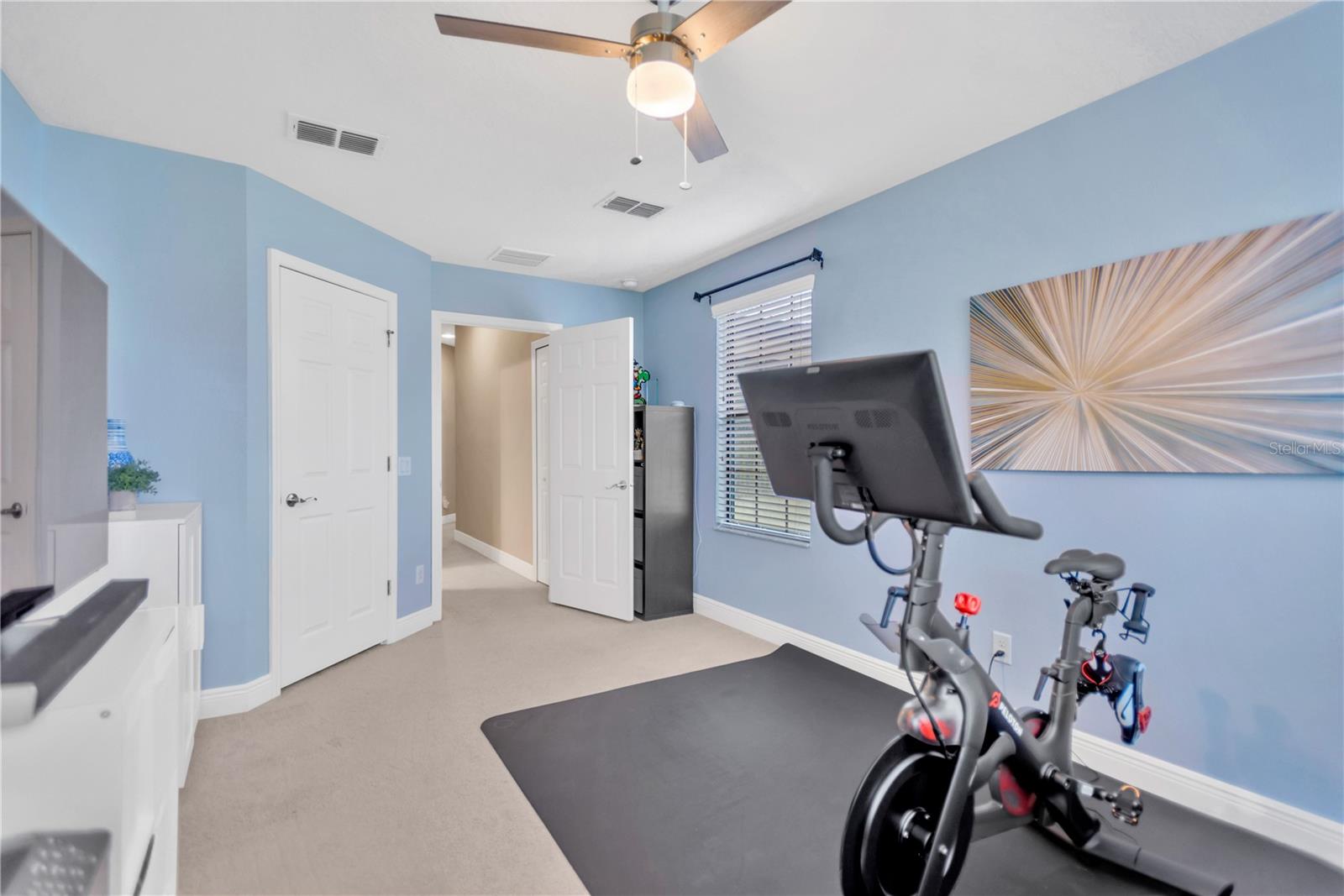 11632 Crowned Sparrow Lane
