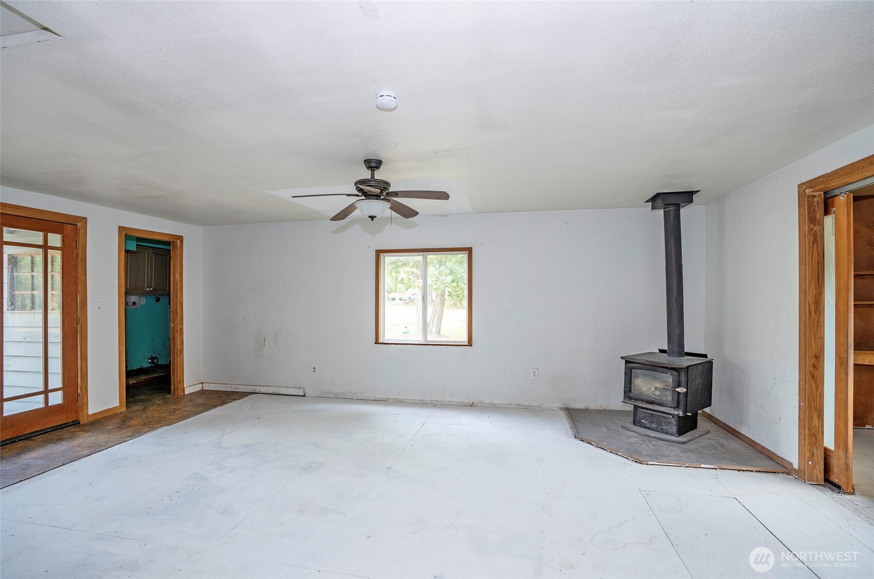 11 E Mox Chehalis Road