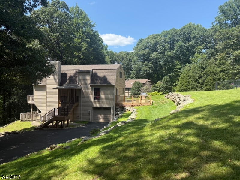 352 Buckhorn Dr