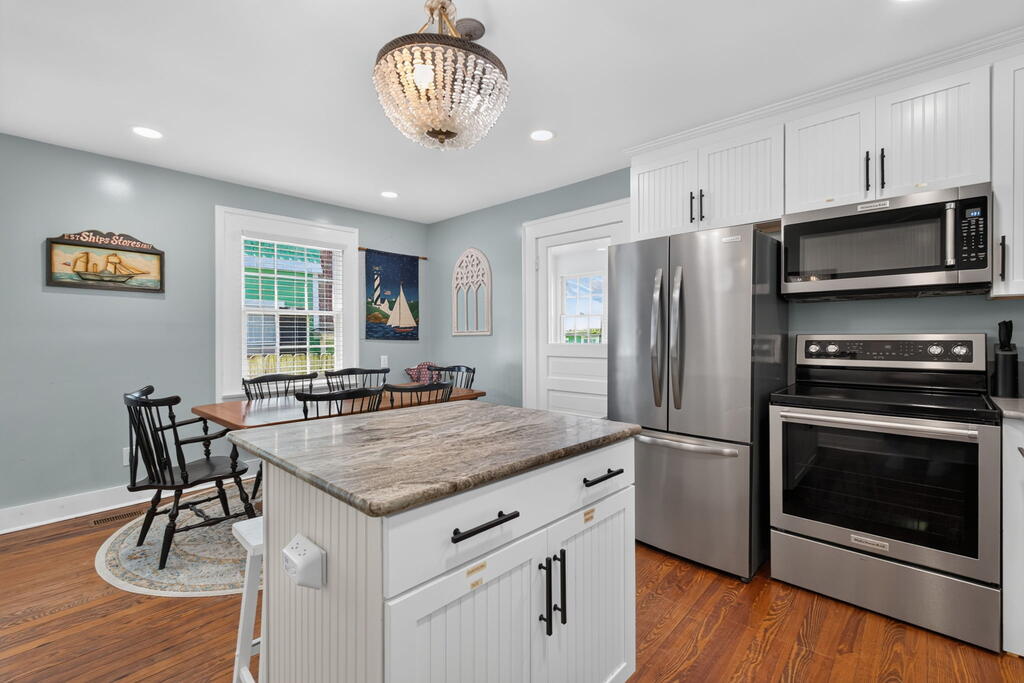 511 Tazewell Ave 373